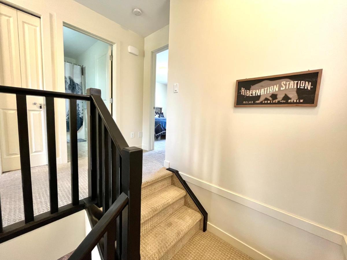 Perfect Base Invermere 3Bd Townhouse Mt Views With Garage エクステリア 写真