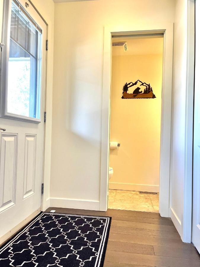 Perfect Base Invermere 3Bd Townhouse Mt Views With Garage エクステリア 写真