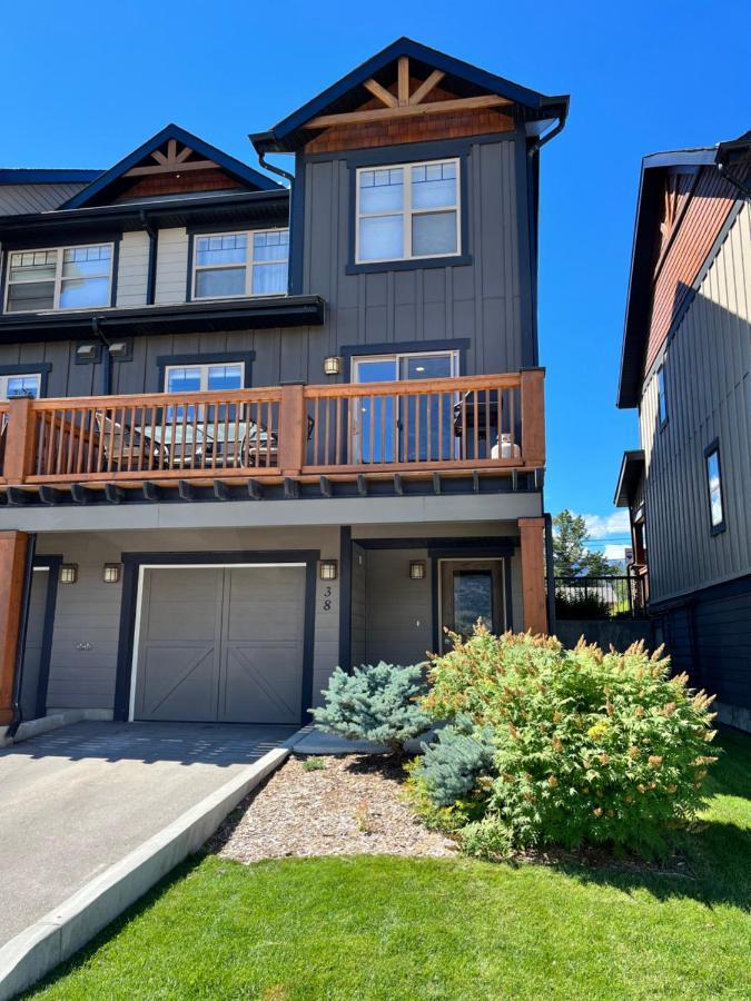 Perfect Base Invermere 3Bd Townhouse Mt Views With Garage エクステリア 写真