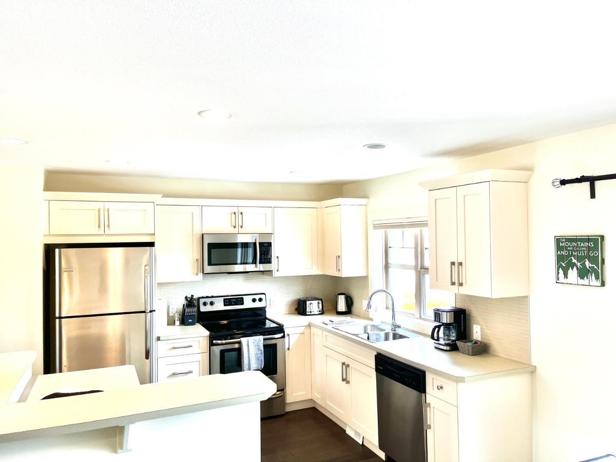 Perfect Base Invermere 3Bd Townhouse Mt Views With Garage エクステリア 写真