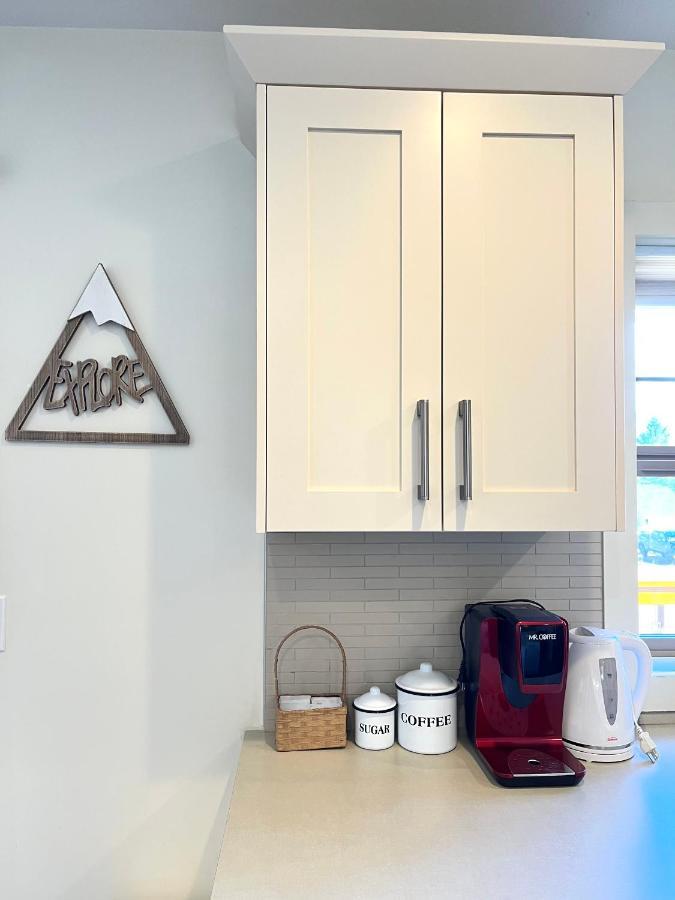 Perfect Base Invermere 3Bd Townhouse Mt Views With Garage エクステリア 写真