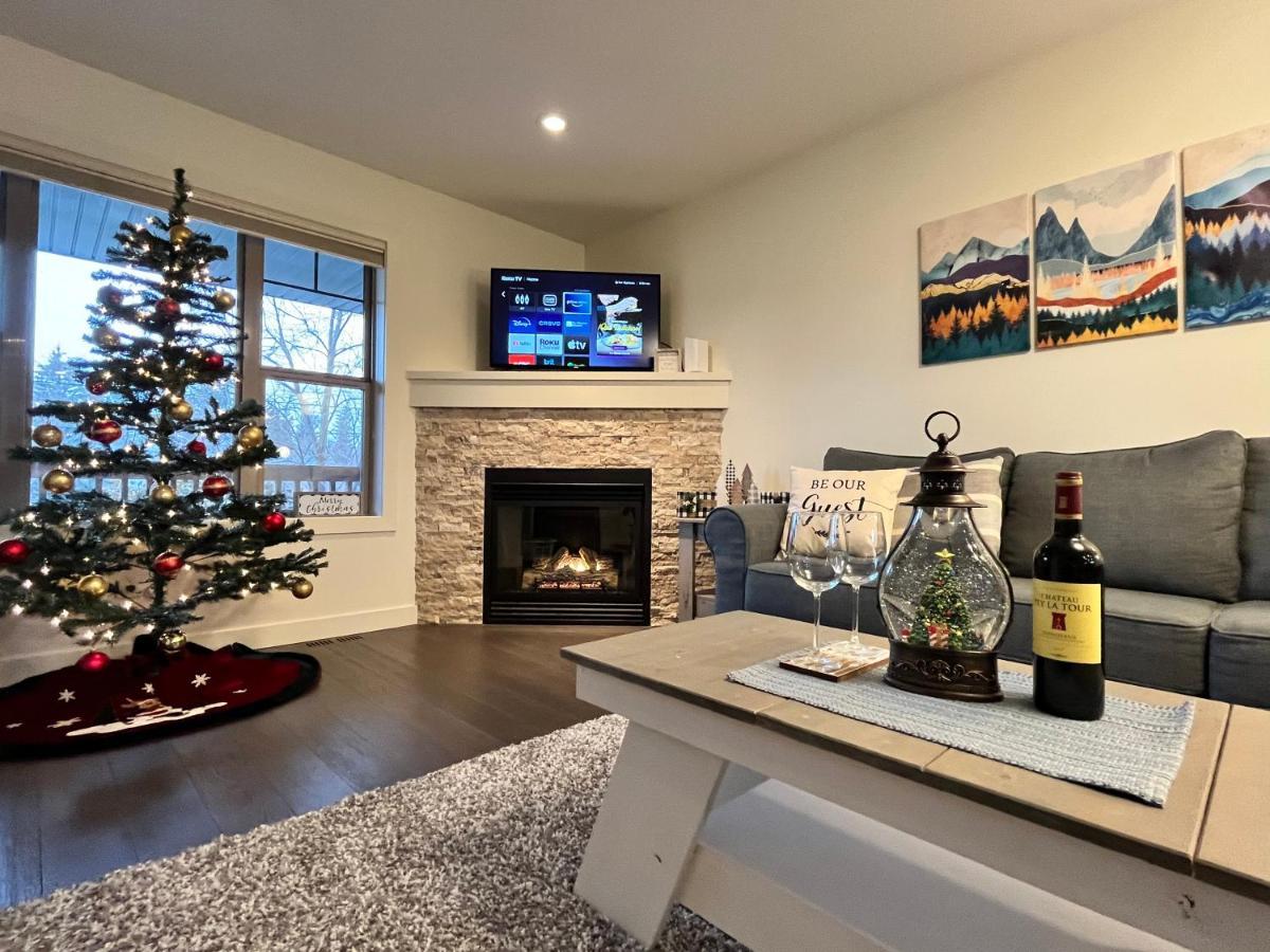 Perfect Base Invermere 3Bd Townhouse Mt Views With Garage エクステリア 写真